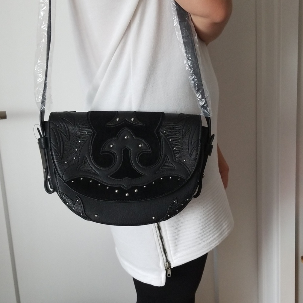 Shoulder purse
